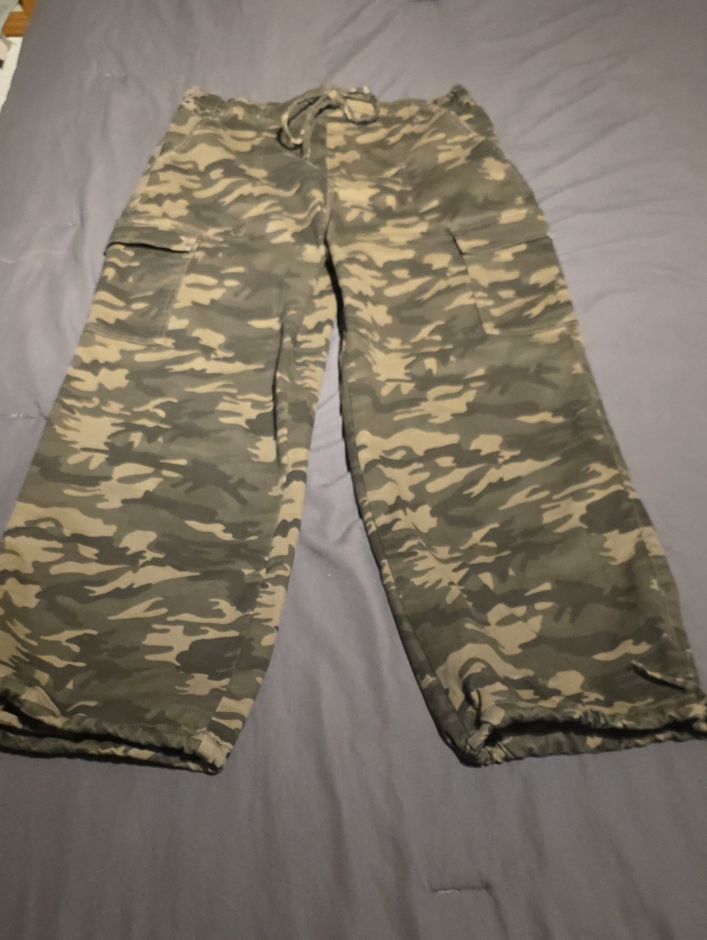 Vanilla Star Women's Wide Leg Camo Cargo Pants - Olive/Tan